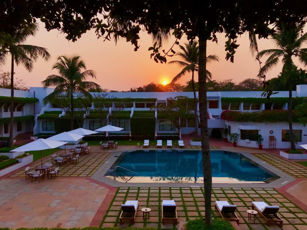 Trident Hotel
